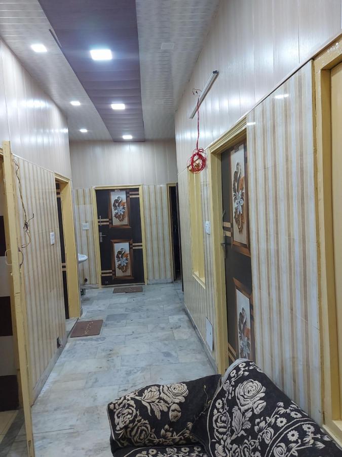 Mj Chawla Homestay Double Bed Attached Bathroom Room アムリトサル エクステリア 写真