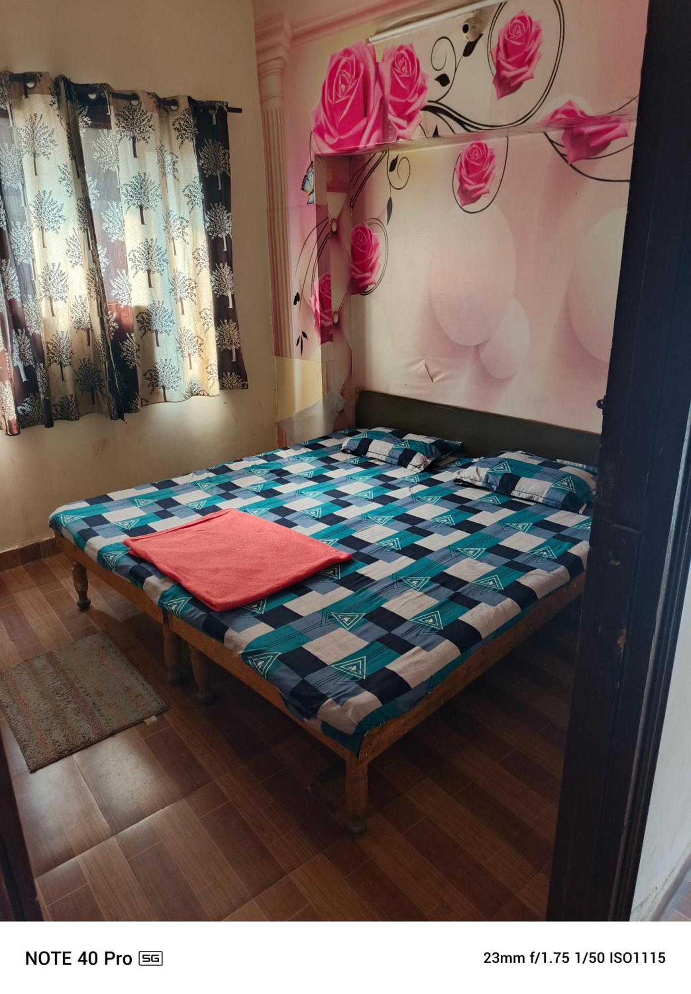 Mj Chawla Homestay Double Bed Attached Bathroom Room アムリトサル エクステリア 写真